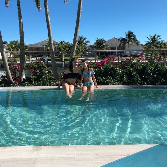 Meet your Posher, Terri - Picture 1 of 1